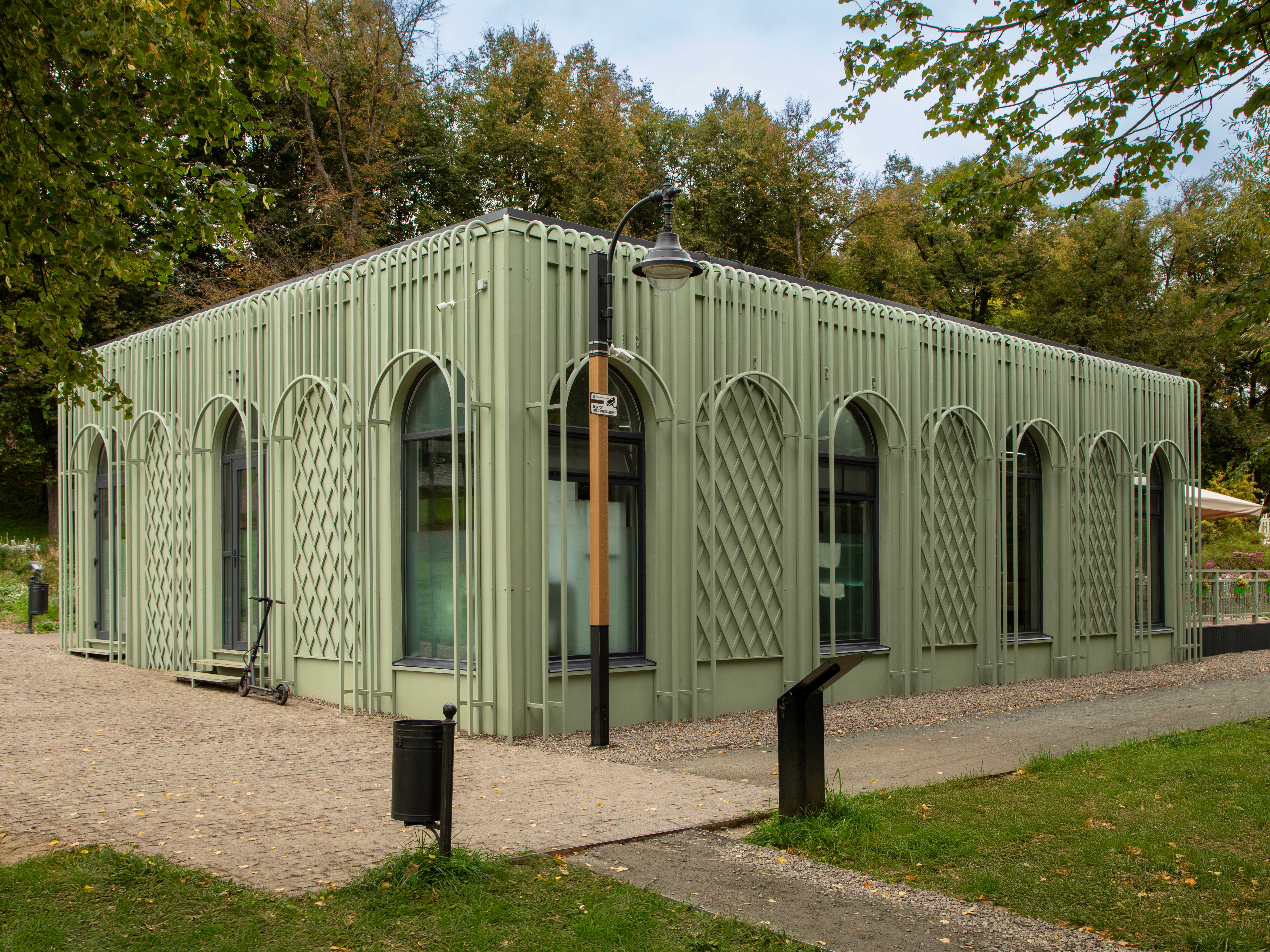 Строительство коммерческого объекта Halle House